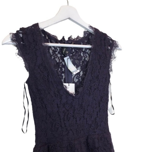 New Babaton Aritzia Lace V - Neck Tobia Sleeveless Dress Purple - Picture 4 of 11